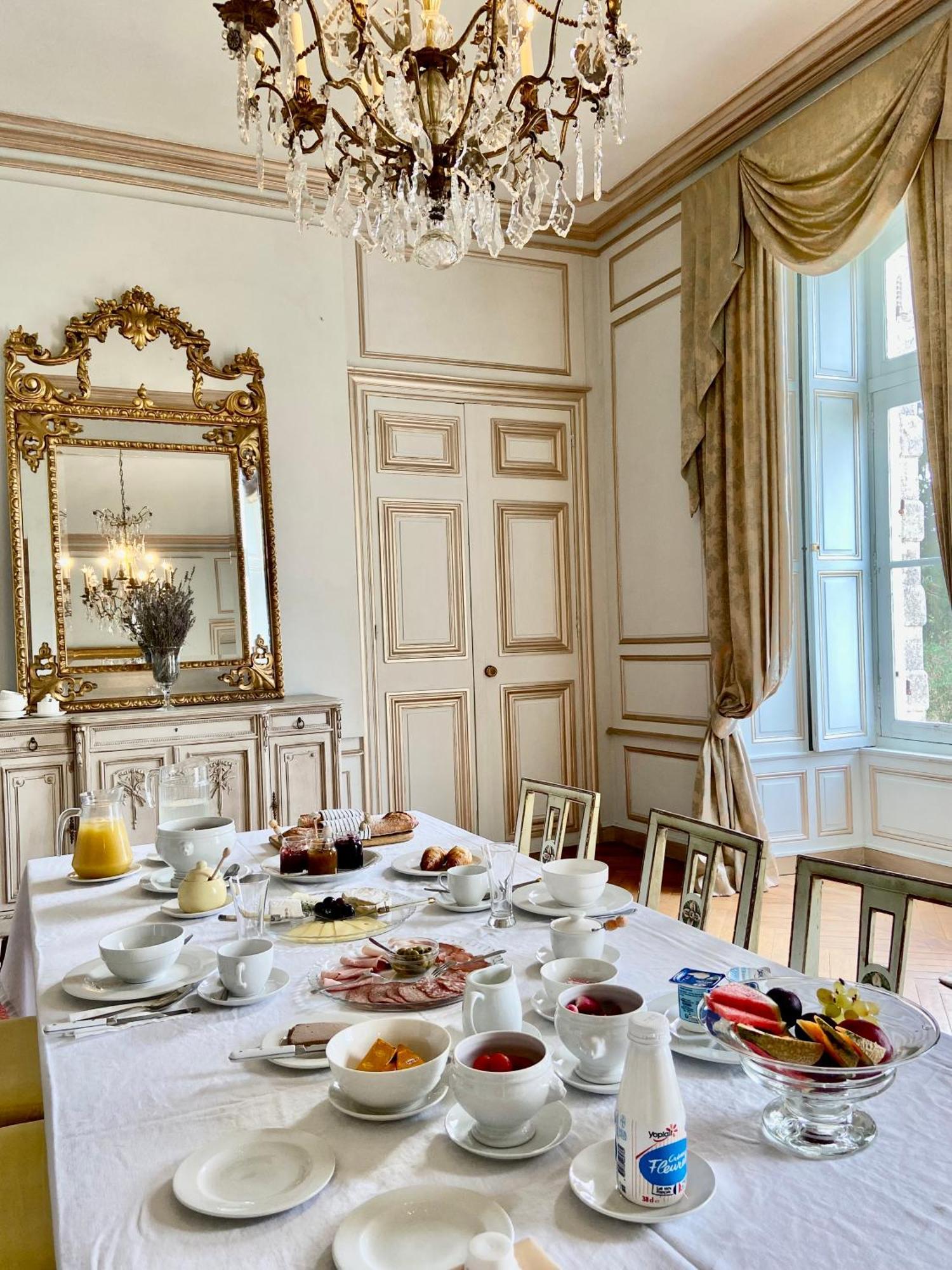 Chateau La Bainerie Tierce Esterno foto